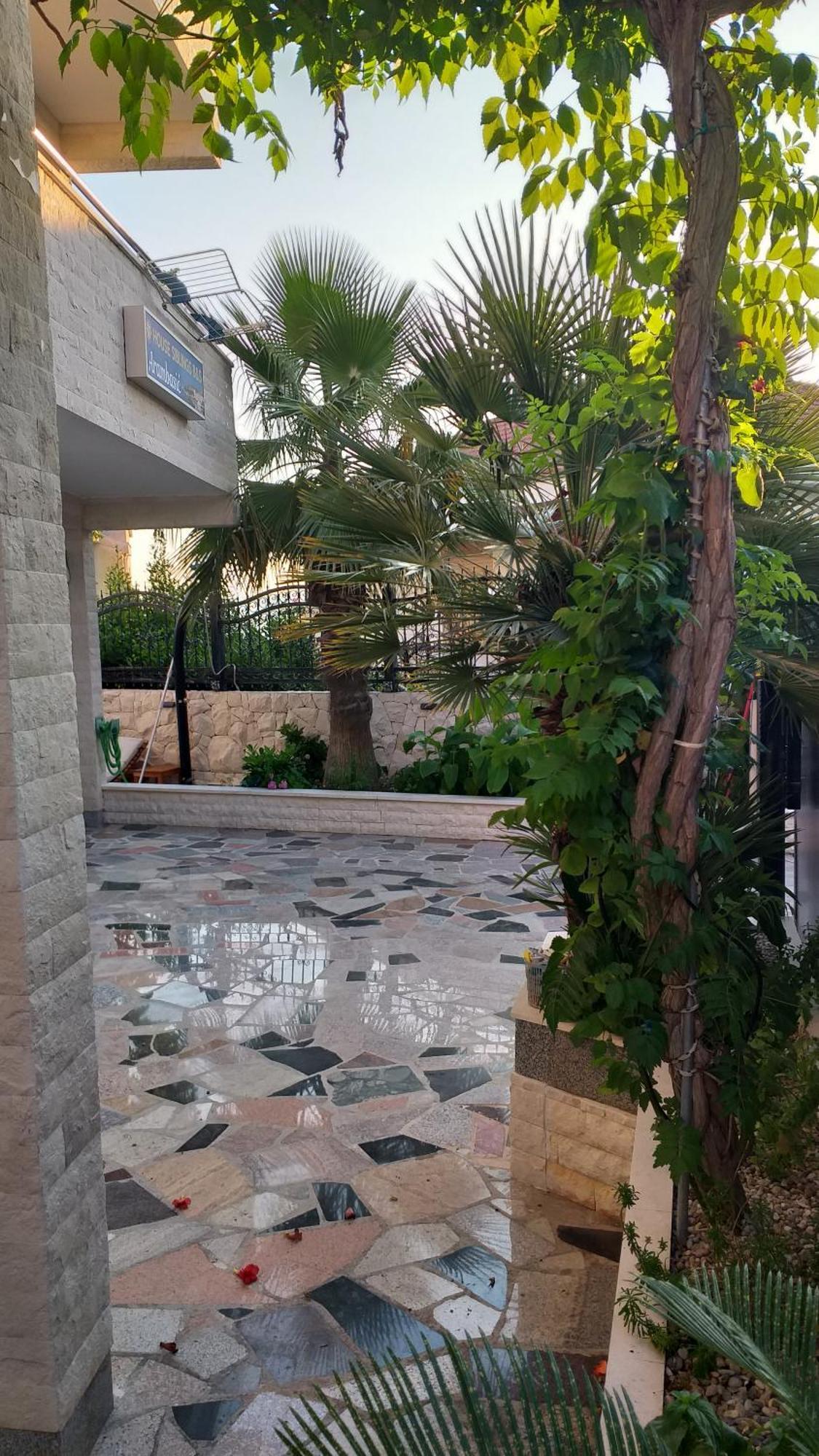 Mira Apartment Trogir