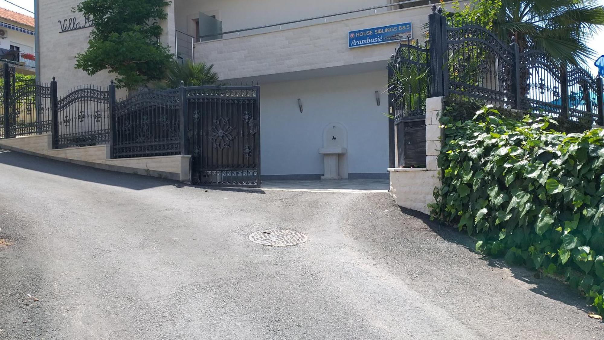 Mira Trogir